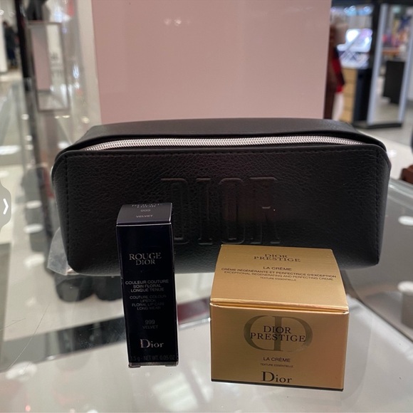 Dior Pouch - Picture 2 of 12